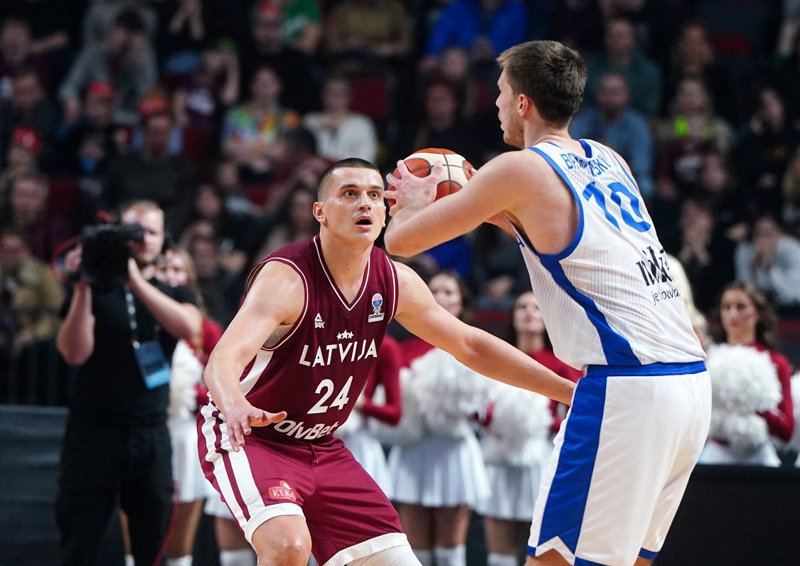 Latvijas un Slovākijas basketbolistu spēle Eiropas čempionāta kvalifikācijā