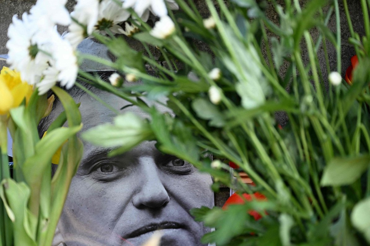 Kremļa opozicionāram Aleksejam Navaļnijam veltīta piemiņas vieta Vācijā