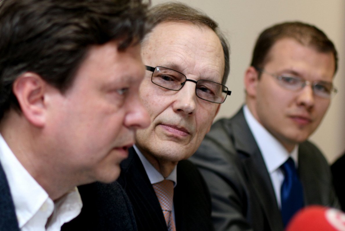 Дайнис Лоцис (слева), Александр Кирштейнс, Райвис Дзинтарс. 2013 год