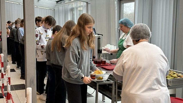 Daugavpilī skolēniem pusdienās piedāvā «zviedru galdu»