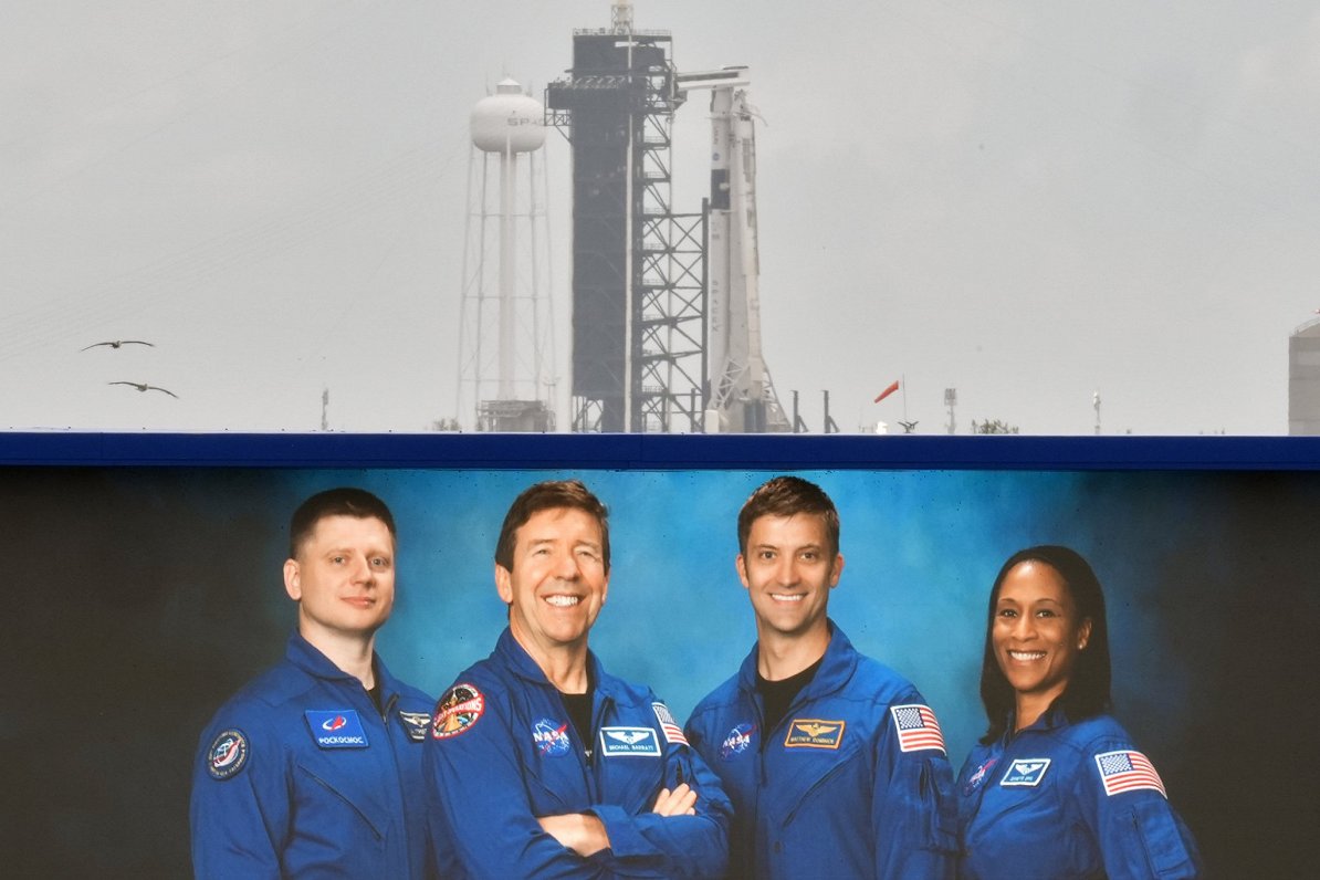 Kosmonauti, kas devušies uz Starptautisko kosmosa staciju
