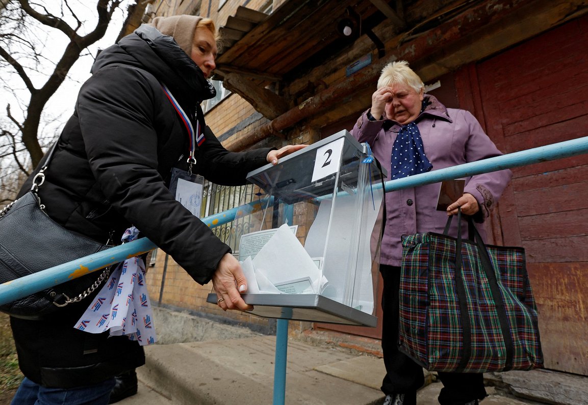 Krievijas prezidenta vēlēšanas okupētajā Doneckā.