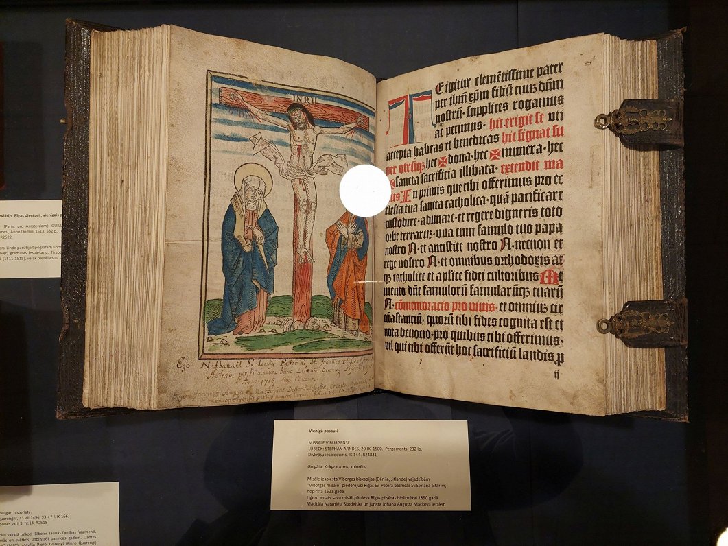 Seniespieddarbu un rokrakstu izstāde “Bibliotheca Rigensis 500”