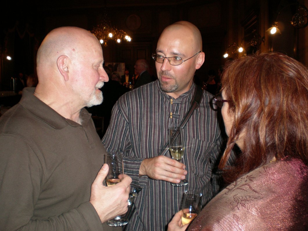 Петерис Васкс (слева) и Раду Поклитару, встреча в Риге в 2009 году.