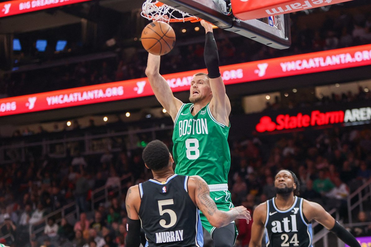 Kristaps Porziņģis (8) Bostonas &quot;Celtics&quot; spēlē pret Atlantas &quot;Hawks&quot;