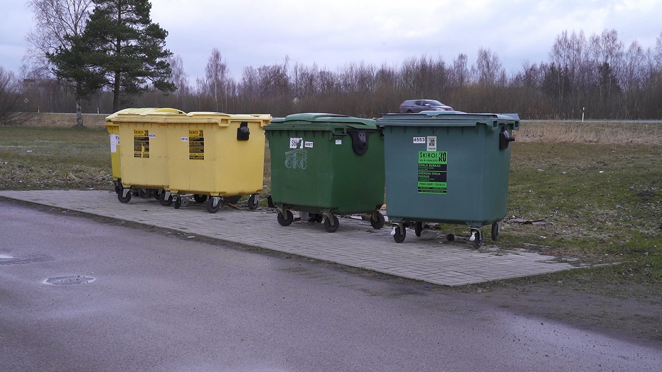 Atkritumu laukums Jelgavā