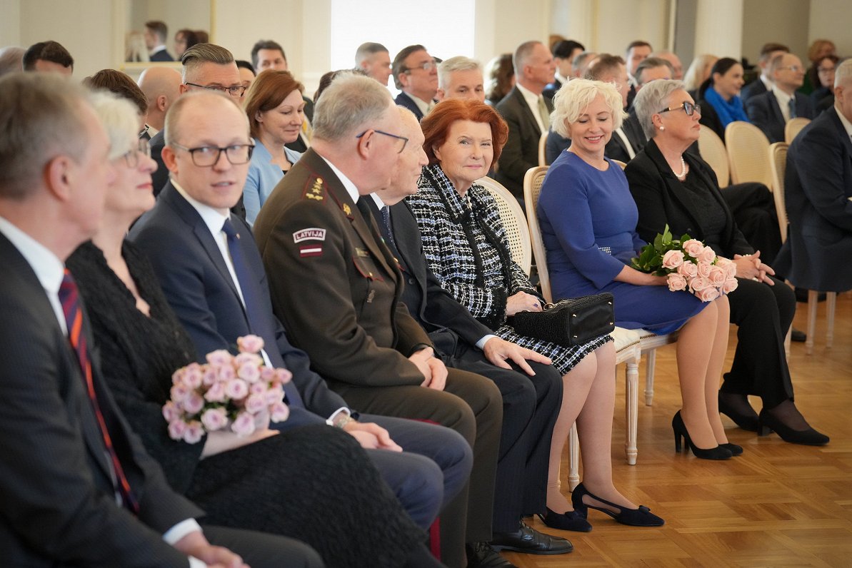 Valsts prezidenta Edgara Rinkēviča balvas par ieguldījumu Latvijas dalībai NATO pasniegšanas ceremon...