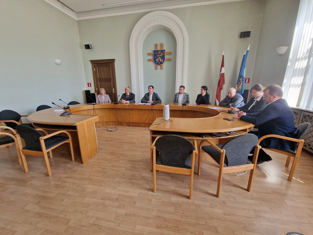 Par Rēzeknes domes priekšsēdētāja vietnieci ar valdošās parijas &quot;Kopā Latvijai&quot; balsīm šod...
