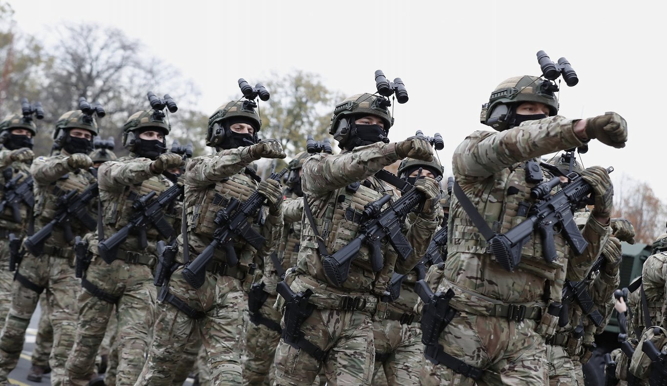 Rumānijas armijas speciālie spēki militārajā parādē
