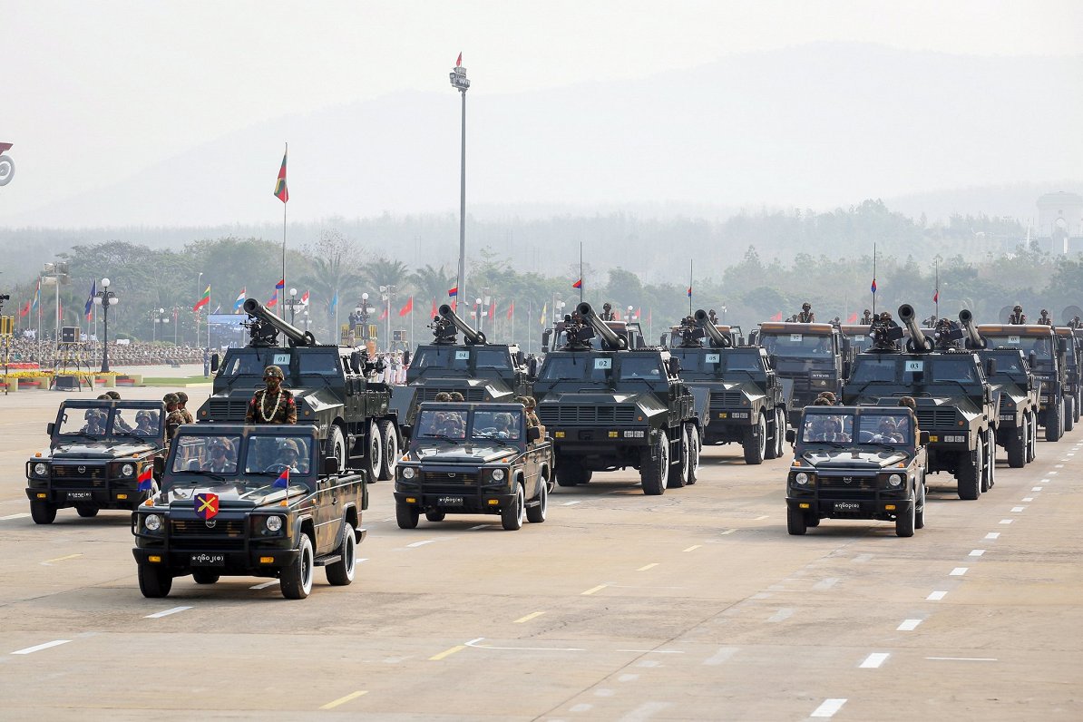 Mjanmas armijas parāde
