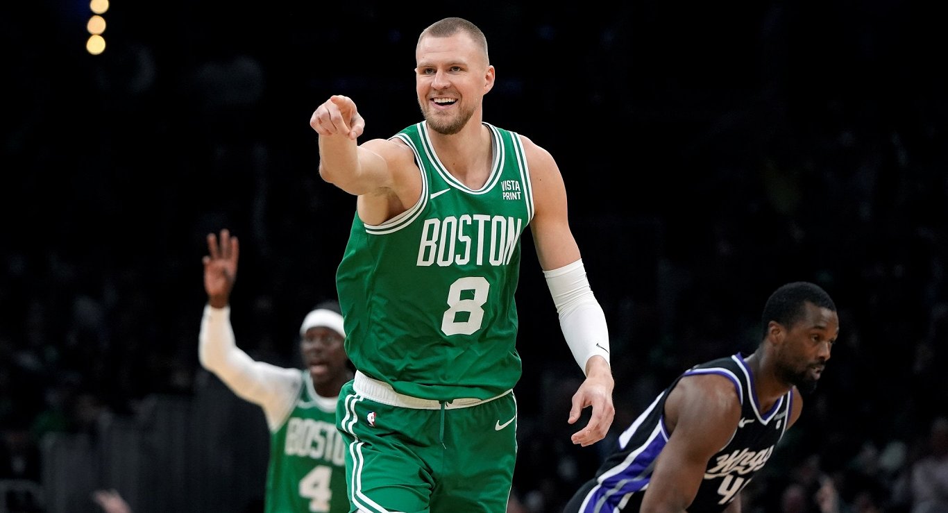 Kristaps Porziņģis Bostonas &quot;Celtics&quot; spēlē pret Sakramento &quot;Kings&quot;