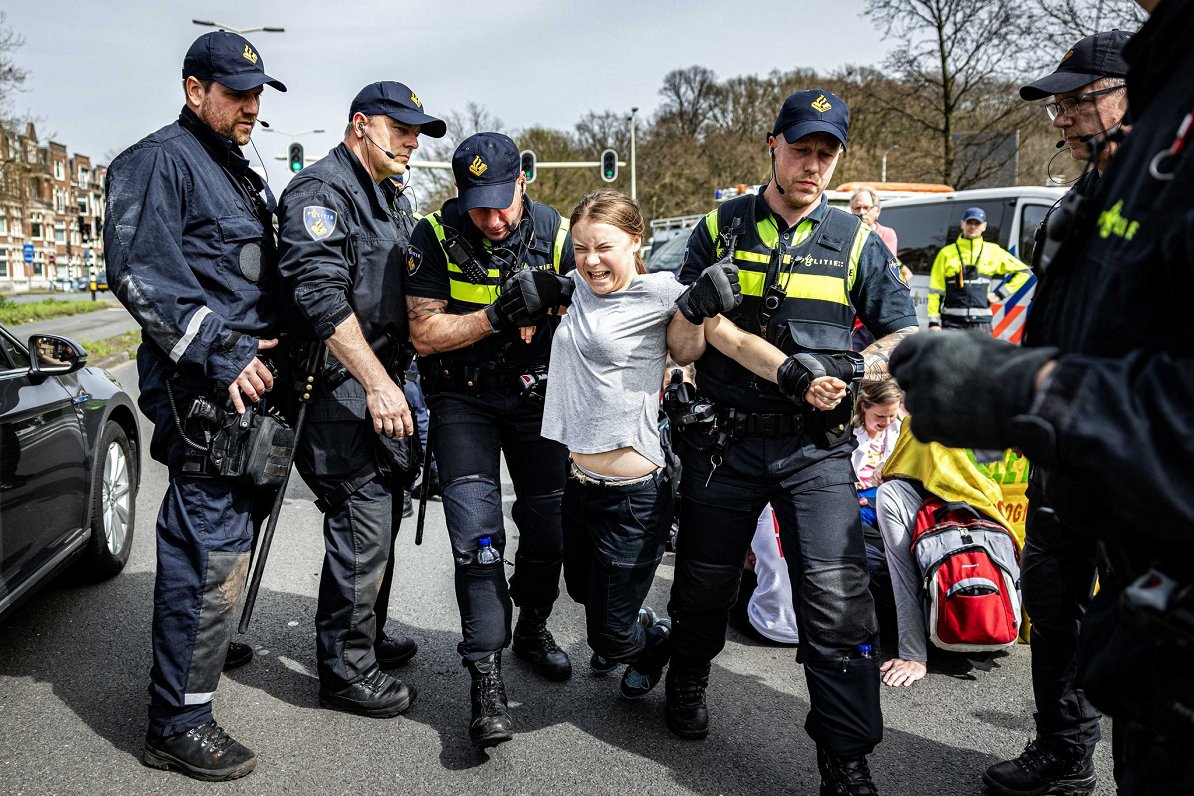 Protestos Nīderlandē aizturēta Tūnberga, 06.04.2024