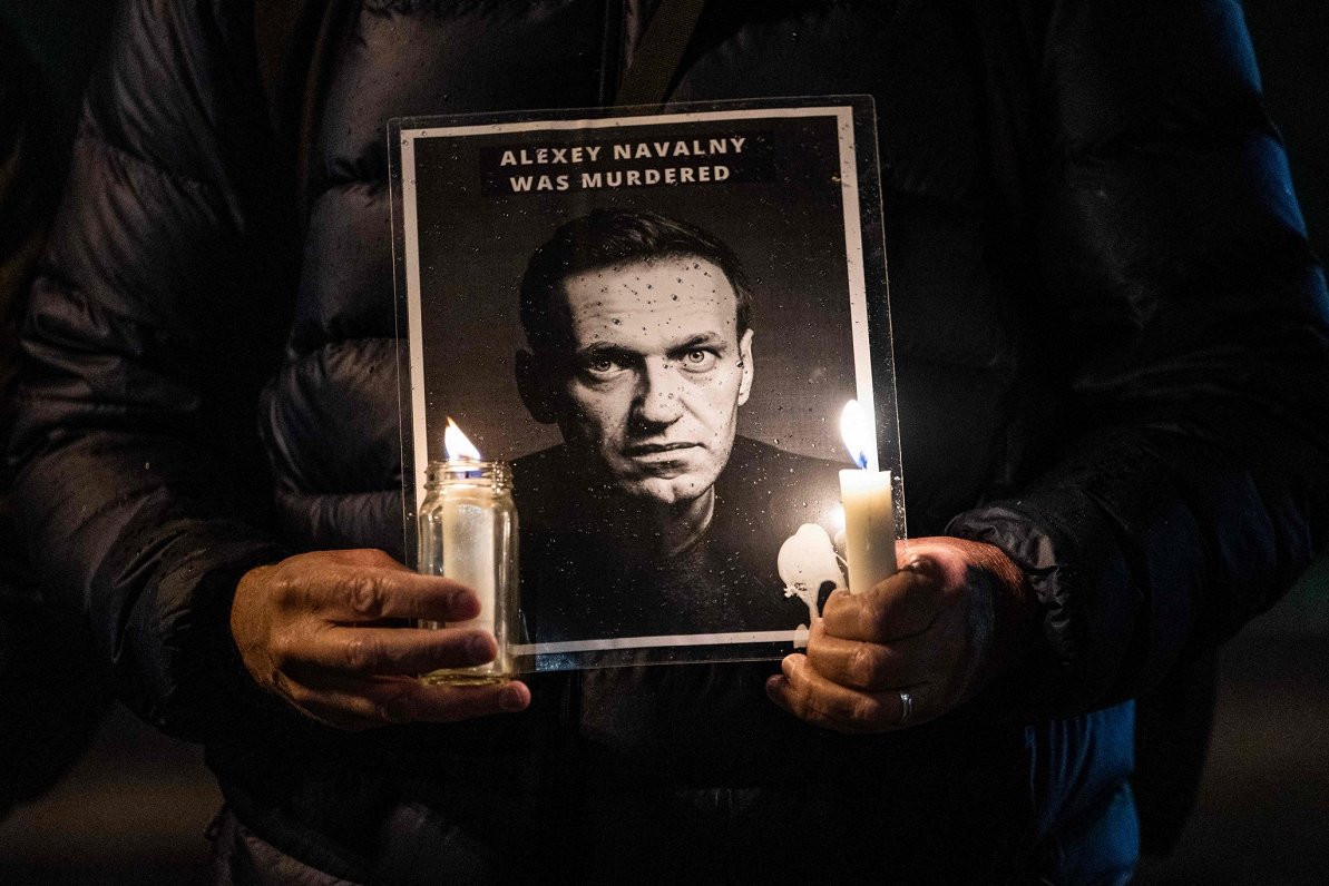 Attēls, uz kura attēlots nogalinātais Krievijas opozicionārs Aleksejs Navaļnijs