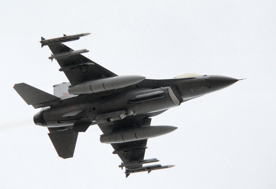Norvēģijas gaisa spēku kara lidmašīna &quot;F-16&quot;