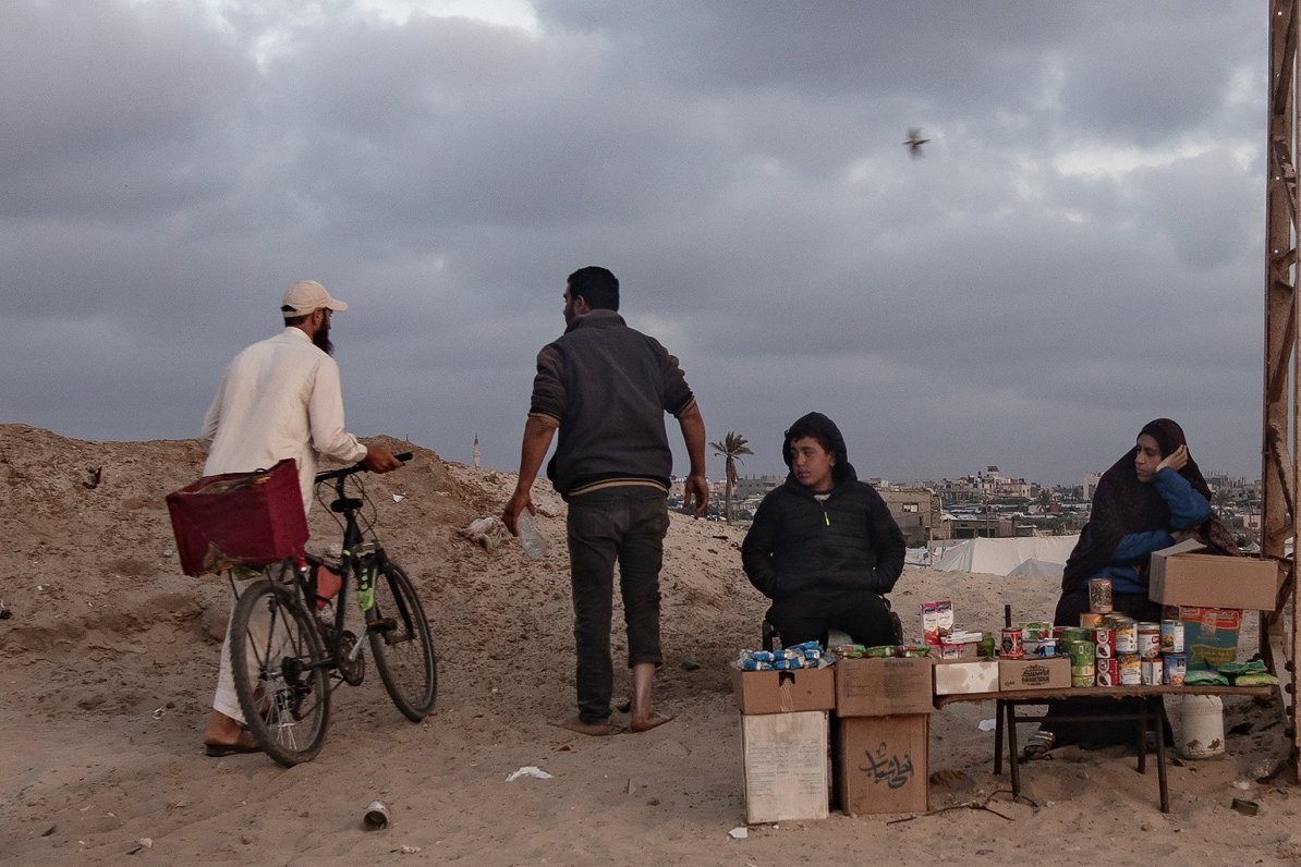 Palestīnieši bēgļu nometnē Gazas joslā