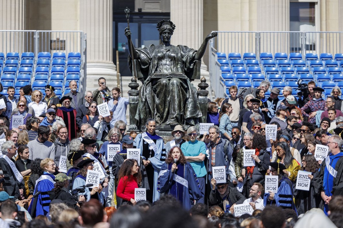 Kolumbijas universitātes studenti protestē pret karu Gazas joslā