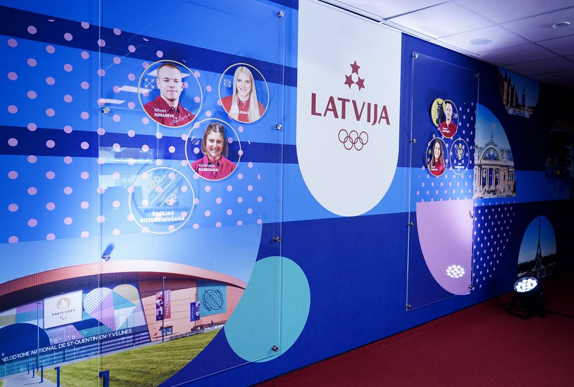 Rīgā atklāj Parīzes Olimpisko sportistu sienu