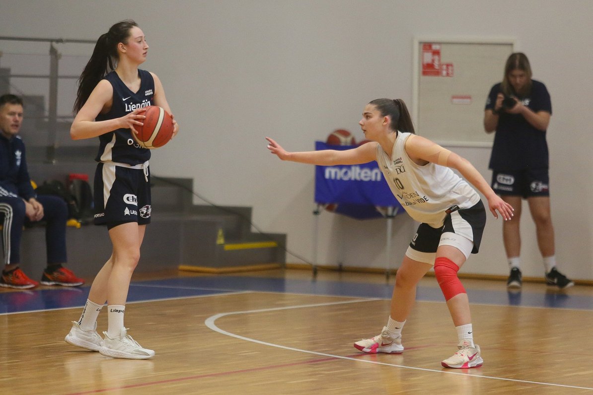 Баскетболистки ДУ проиграли в серии за третье место в чемпионате Латвии «Лиепае»