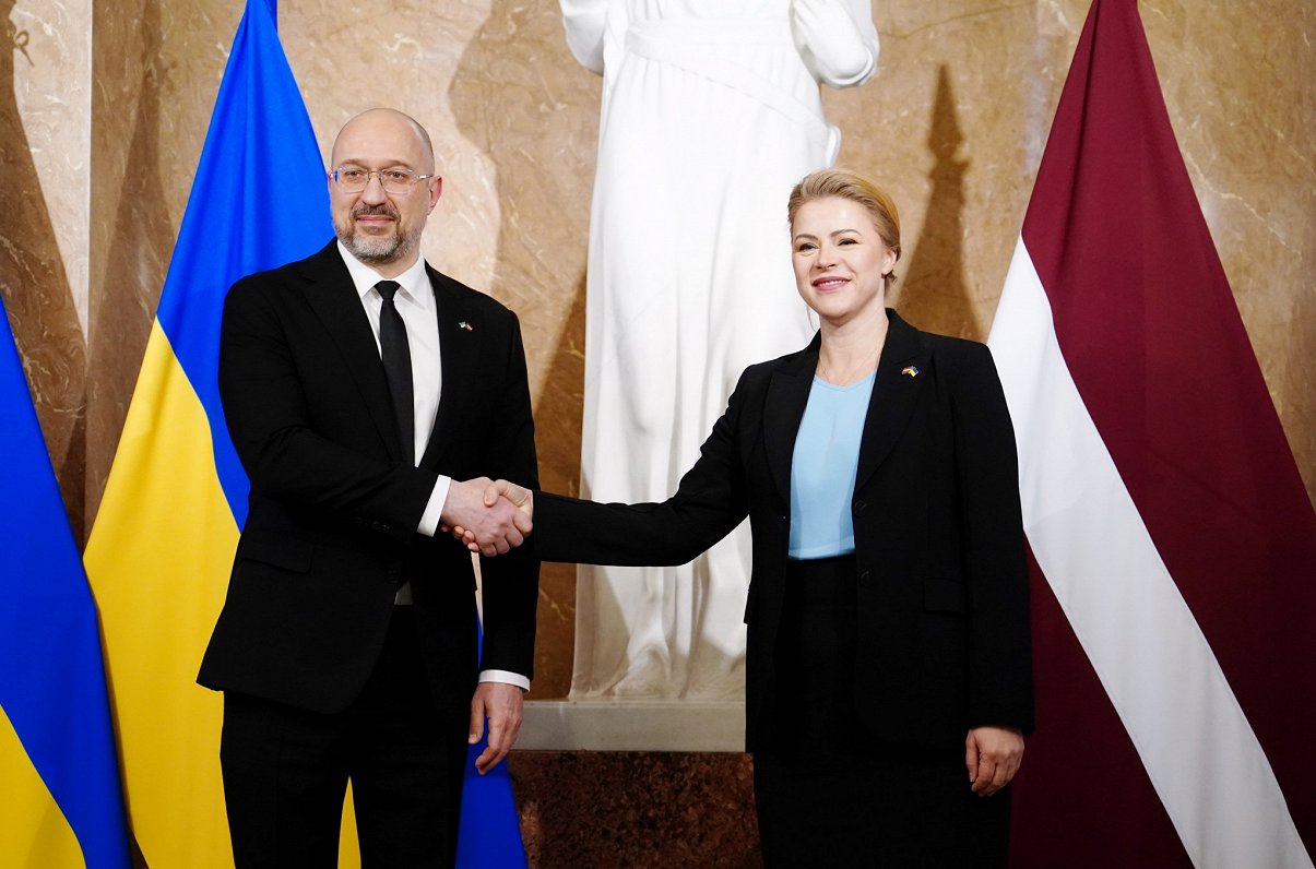Премьер-министр Украины Денис Шмыгаль и премьер-министр Латвии Эвика Силиня