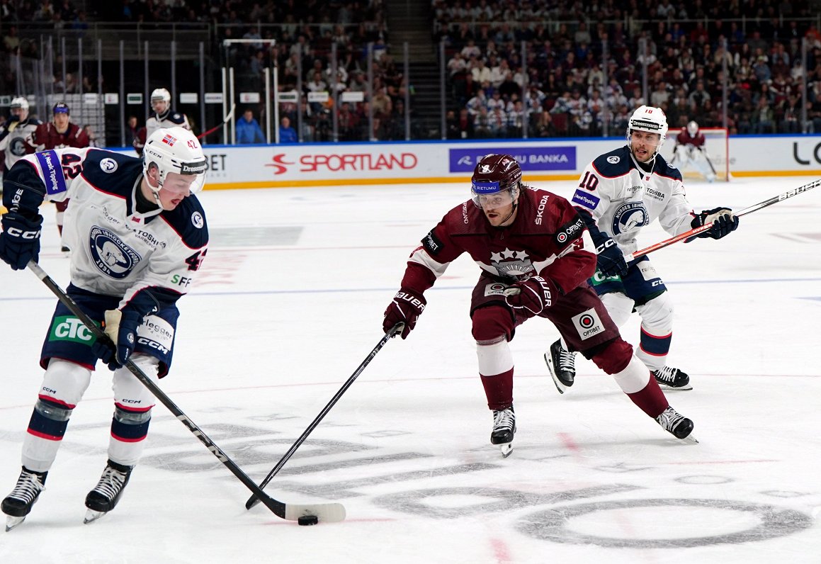 Latvijas un Norvēģijas hokeja izlases tiekas pārbaudes spēlē