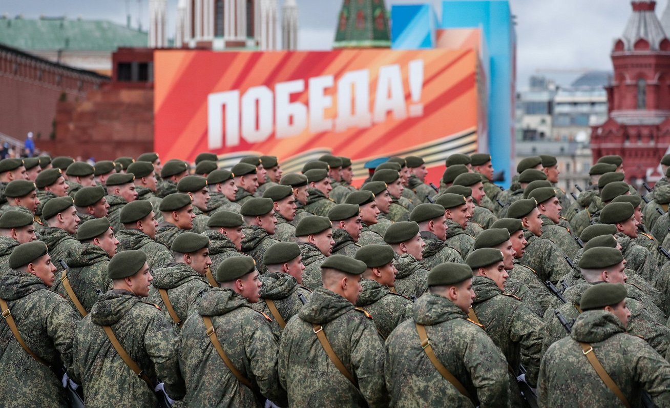 Krievijas karavīri gatavojas &quot;Uzvaras dienas&quot; parādei Maskavā