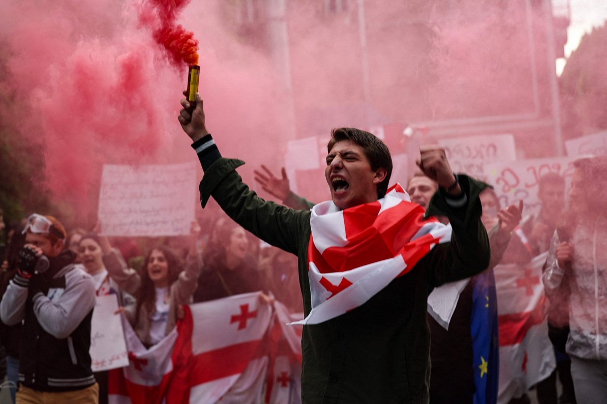 Protests in Tbilisi over ‘overseas representatives’ legislation spark worldwide concern