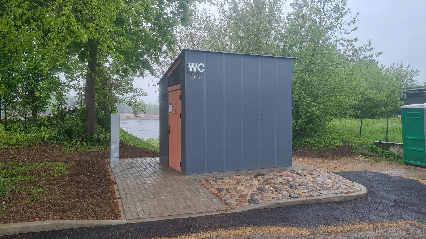 Jēkabpilī jauna sabiedriskā tualete, 2024.gada maijs