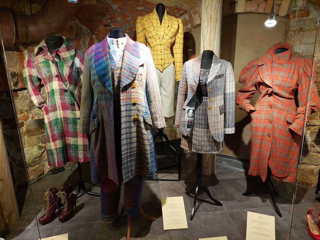 &quot;Vivienne Westwood: Personiska tērpu un aksesuāru kolekcija&quot;