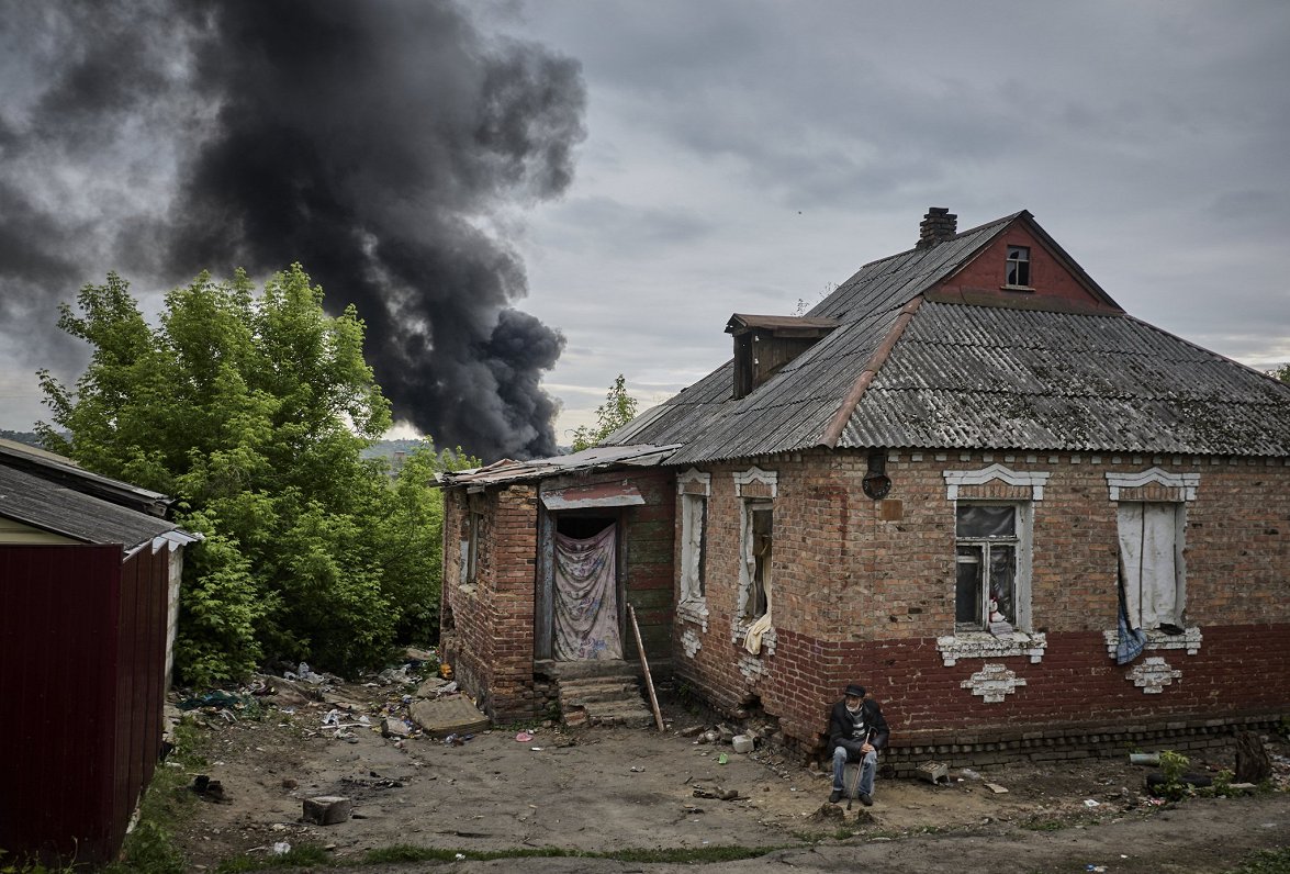 Отдых на фоне ракетного удара. Украина, Харьков. 17.05.2024