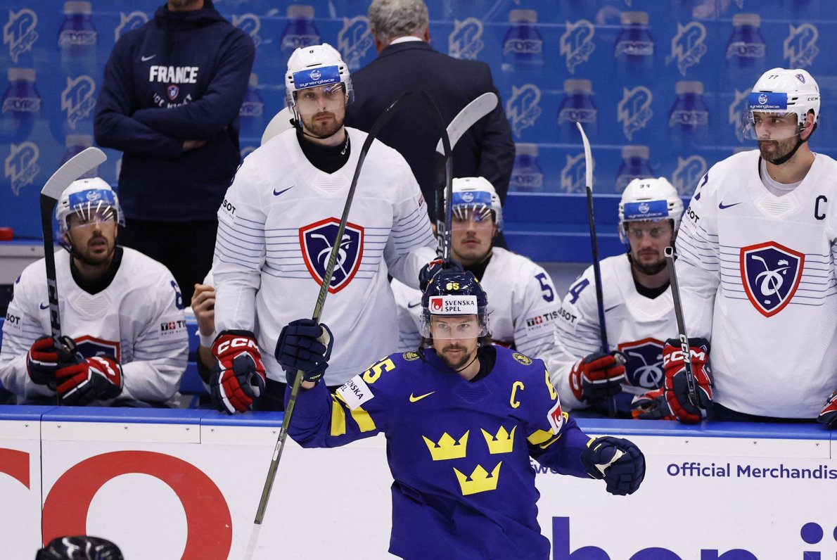 Svenskene beseirer de franske ishockeyspillerne i en jevn kamp om å sikre seg førsteplassen i gruppen. Hovedhendelser / Artikkel