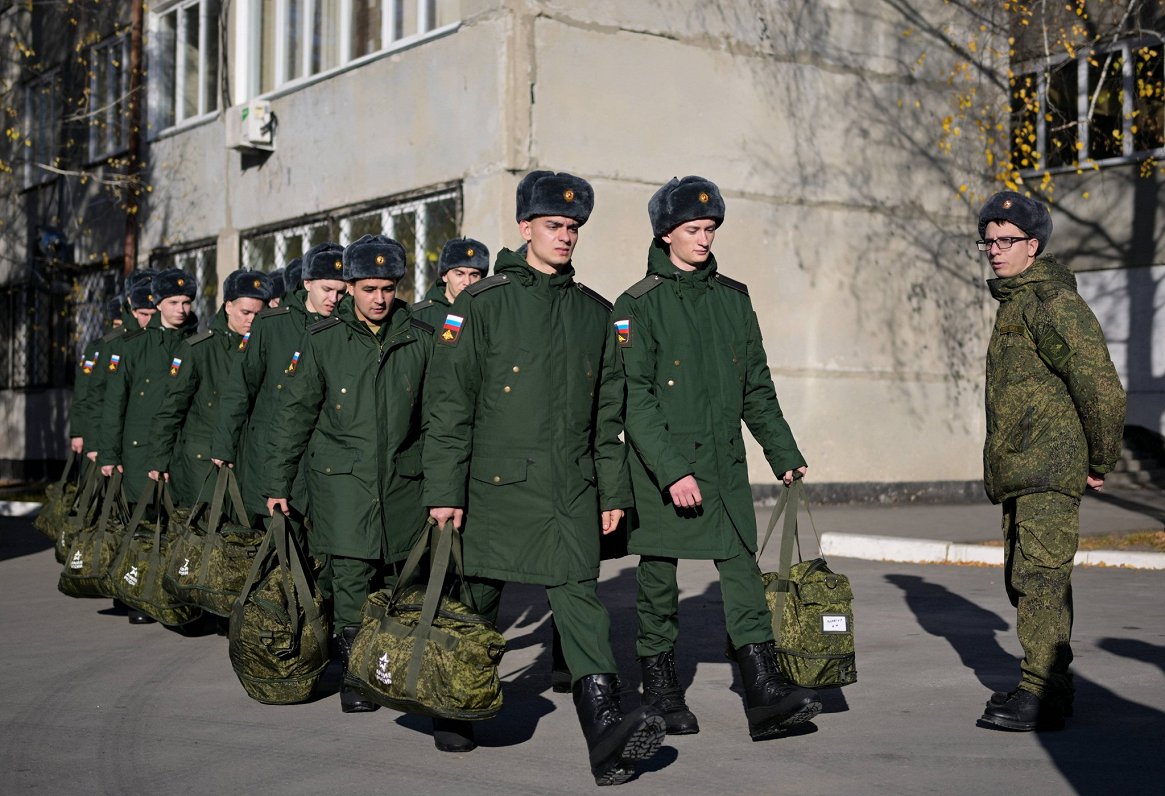 Jauniesauktie karavīri Krievijā. Ilustratīvs attēls