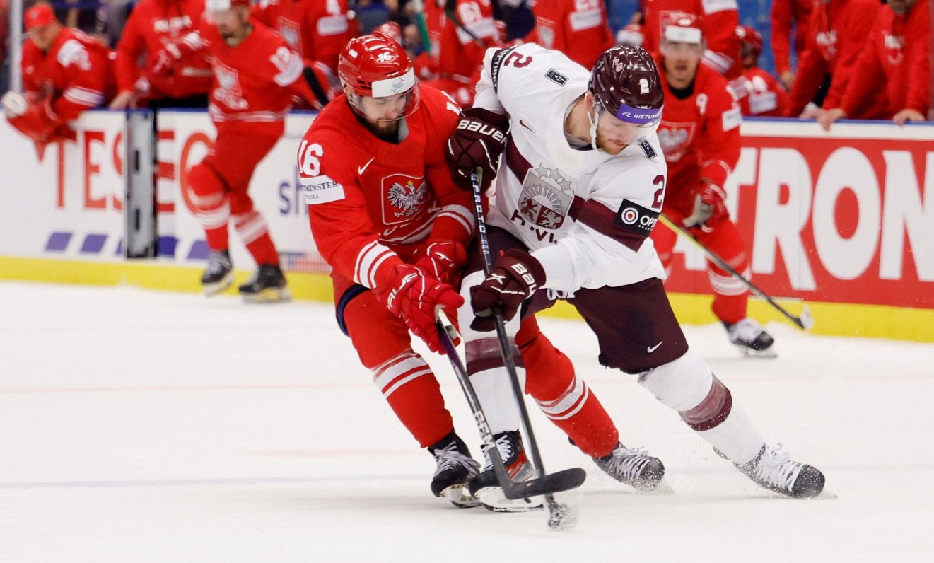 Латвия против Польши на чемпионате мира по хоккею 2024