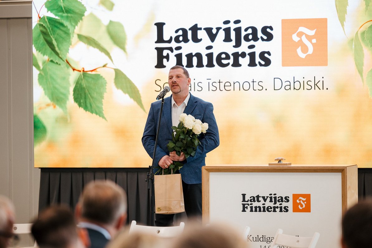 &quot;Latvijas finieris&quot; ražotnes atklāšana Kuldīgā.