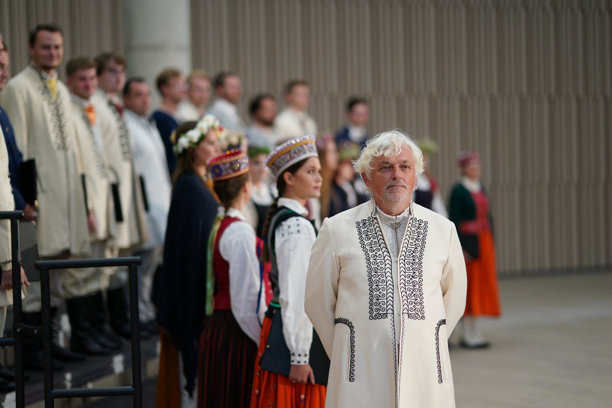 Koris «Ave Sol» ieskandinās saulgriežus koncertā «Tev paredzēta saule. Vasarīga»