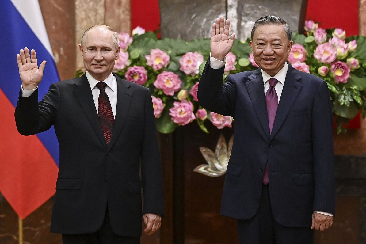 Krievijas vadonis Vladimirs Putins un Vjetnamas prezidents To Lams