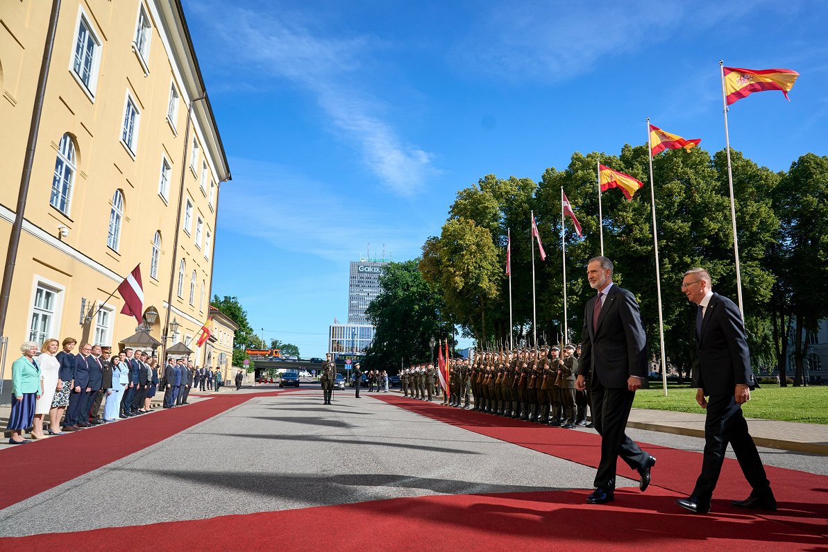 Spanish King Felipe VI welcomed to Rīga Castle