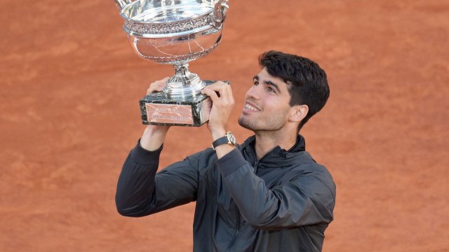 Alkarass piecu setu cīņā nodrošina savu pirmo «French Open» titulu