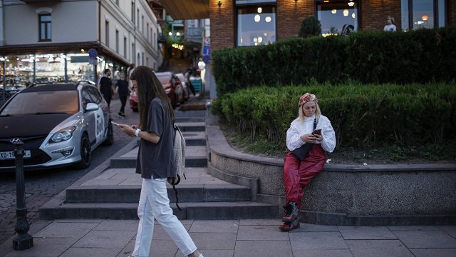 Gruzijas parlaments pirmajā lasījumā atbalsta likumprojektu par «LGBTQ+ propagandu»