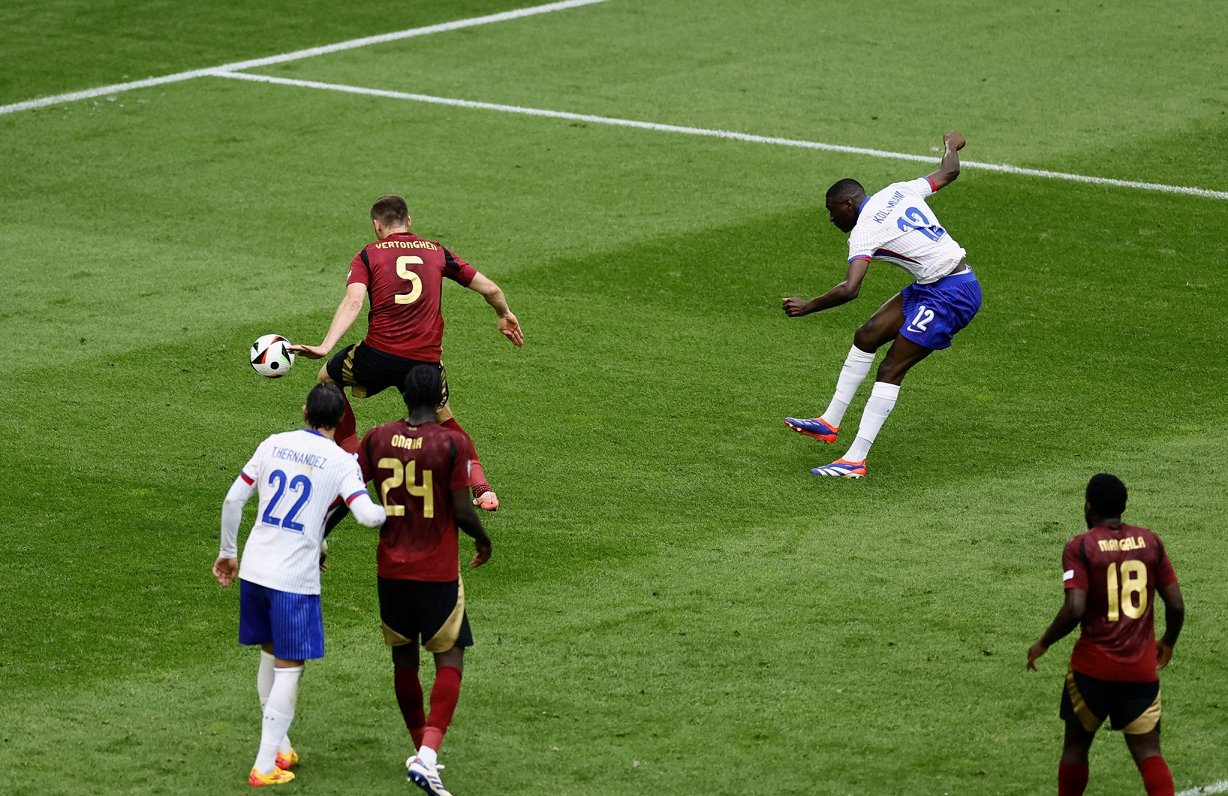 Francijas futbolists Randals Kolo Muani gūst vārtus spēlē pret Beļģiju
