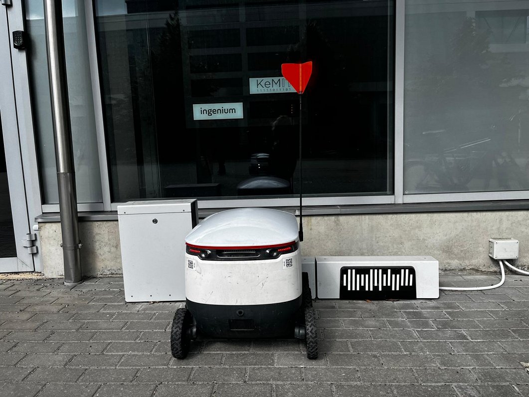 Igauņu ēdienu piegādes robots