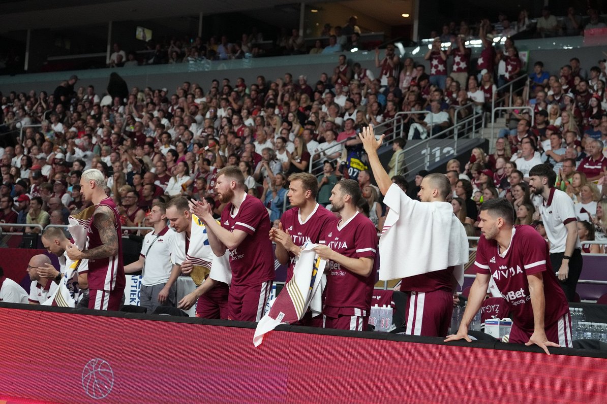 Latvijas un Kamerūnas basketbola izlašu spēle olimpiskā kvalifikācijas turnīra pusfinālā