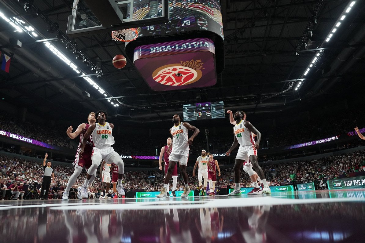 Latvijas un Kamerūnas basketbola izlašu spēle olimpiskā kvalifikācijas turnīra pusfinālā