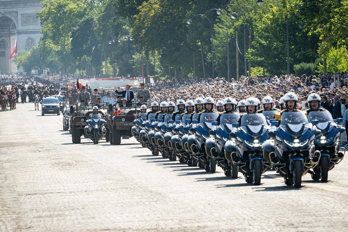 Bastīlijas ieņemšanas diena Francijā.