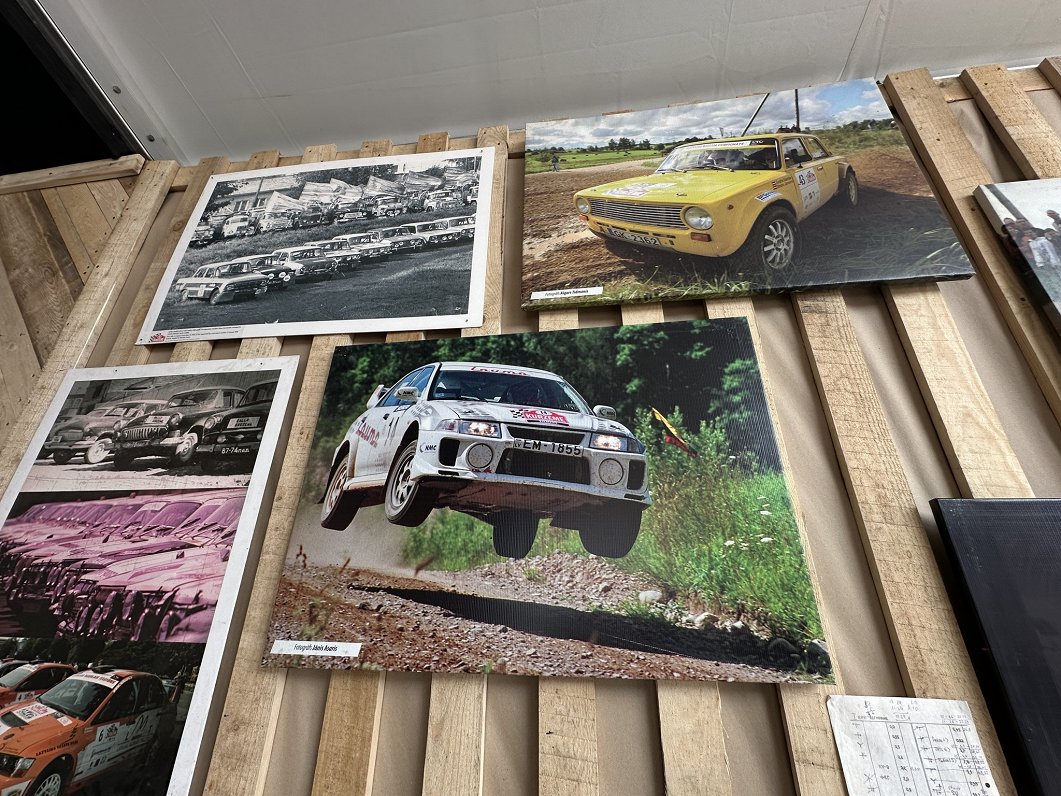 &quot;Rally 1965-2024&quot; vēstures ekspozīcija Karostā WRC Servisa parkā.