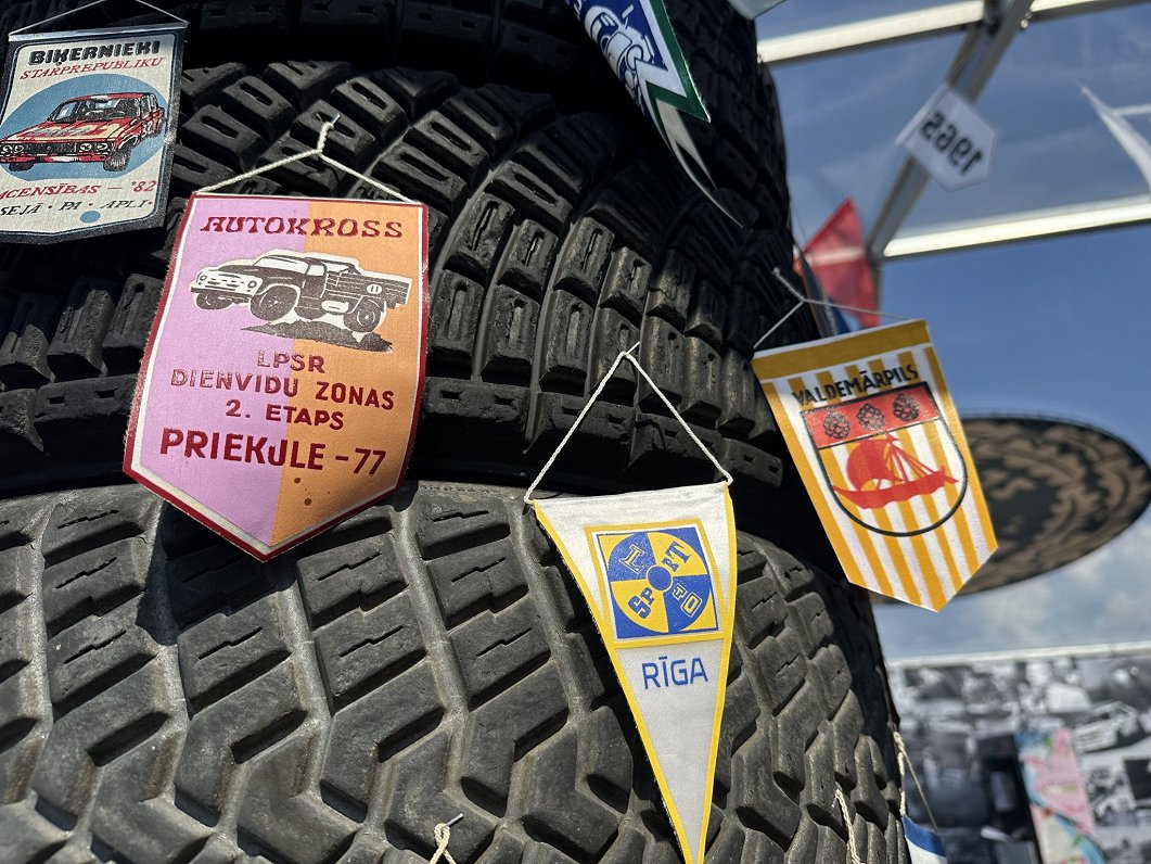 &quot;Rally 1965-2024&quot; vēstures ekspozīcija Karostā WRC Servisa parkā.