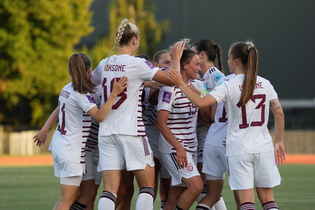 Latvijas sieviešu futbola izlase Eiropas čempionāta kvalifikāciju noslēdz ar uzvaru