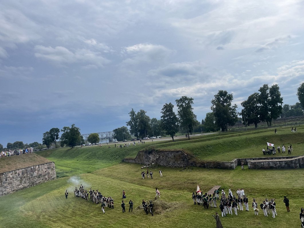 Starptautiskais vēsturiskās rekonstrukcijas festivāls &quot;Dinaburga 1812&quot;