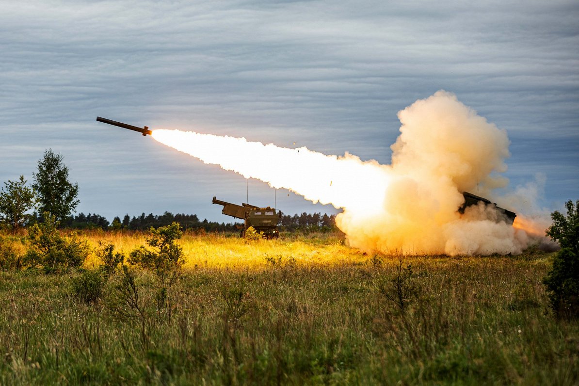 Latvijas vēstnieks: Polijas ideja par raķešu notriekšanu virs Ukrainas nozīmētu NATO–Krievijas konfliktu