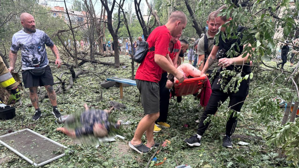 Нападение в ванной - порно видео на dimapk.ru