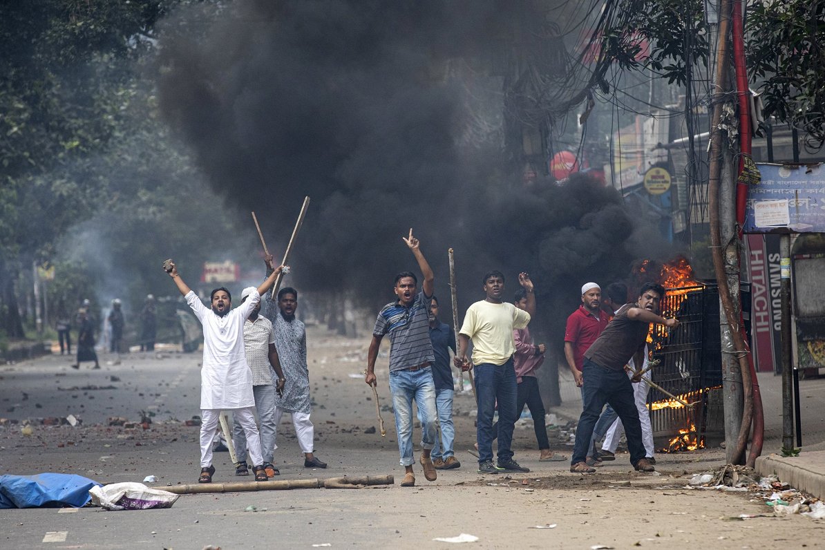 Sadursmes Bangladešā. 2024. gada jūlijs.